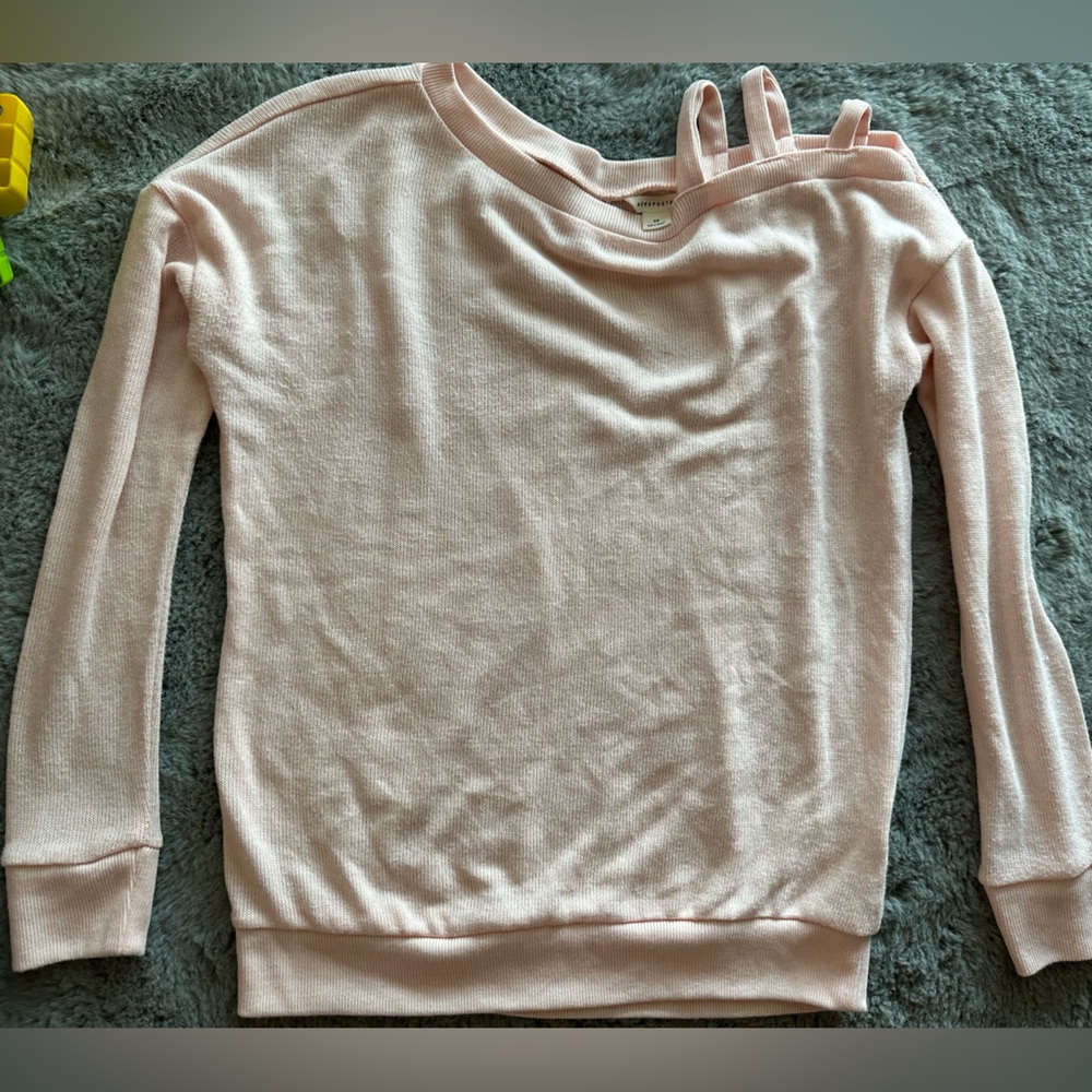 Aeropostale pink sweater !